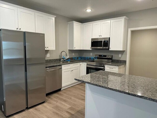 Foto del edificio - 905 Pampas St