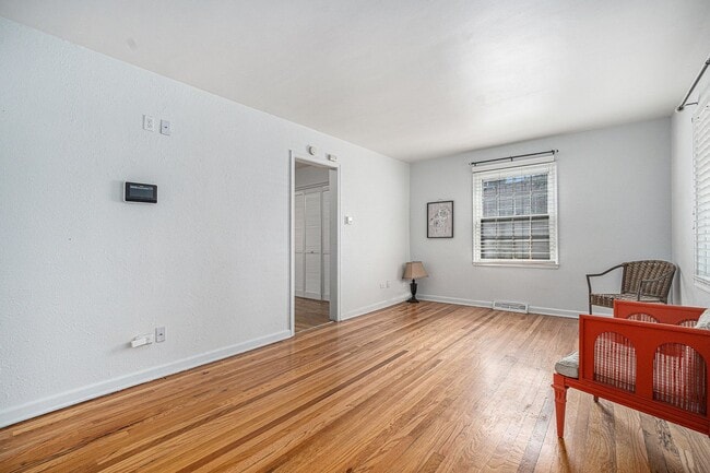 Building Photo - Updated 3-Bedroom Home Near Sloan’s Lake