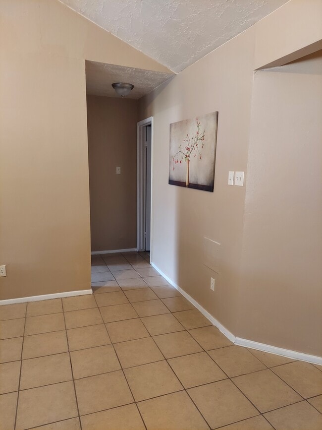 Hallway - 7626 Wovenwood Ln