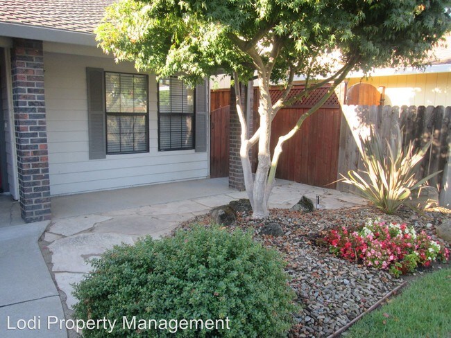 Building Photo - 3 br, 2 bath House - 2632 PARK WEST DRIVE