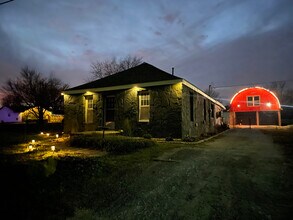 Building Photo - 1705 Buena Vista Ave