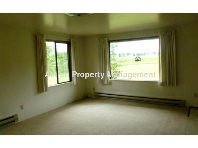 Building Photo - 790 N Rhodefer Rd