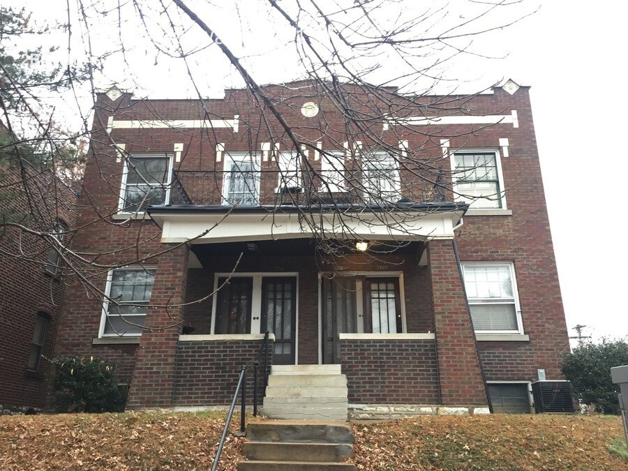 Primary Photo - 5001 S Broadway