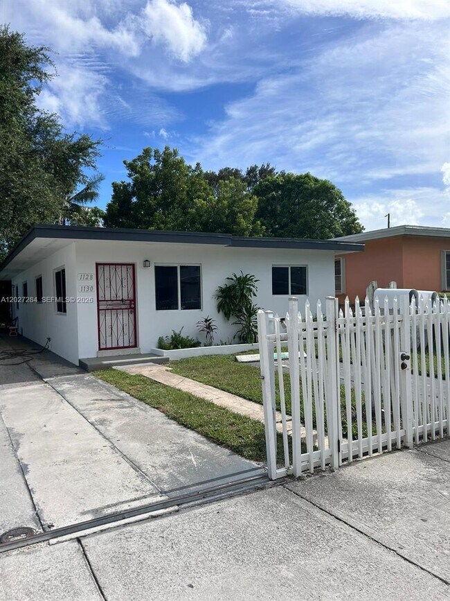 Building Photo - 1130 NW 76th St