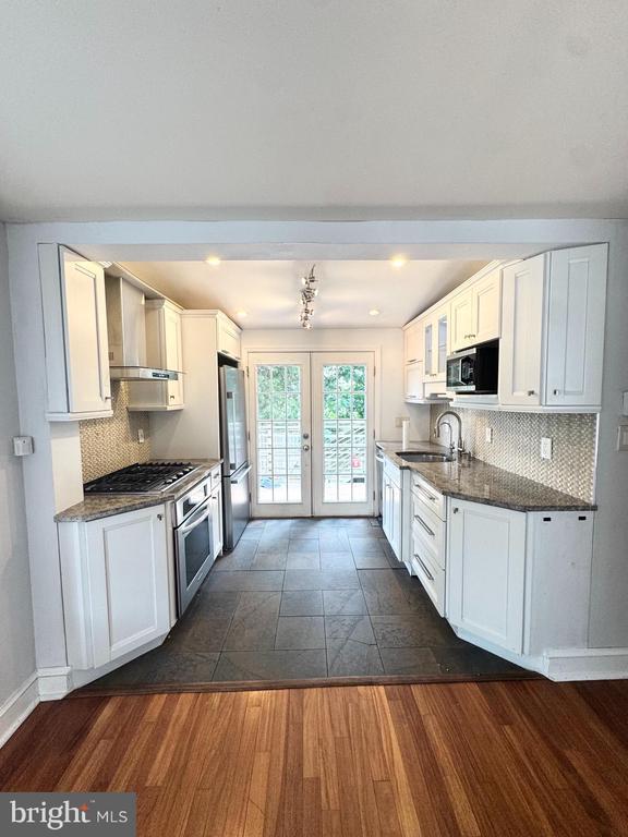 Foto del edificio - 150 E Hartwell Ln