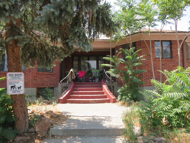 Building Photo - 1195 Forest St