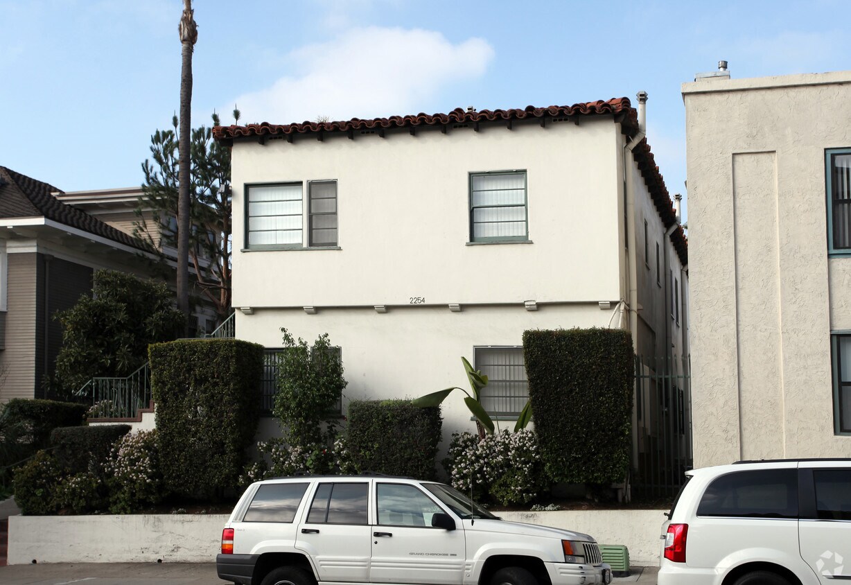Building Photo - 2254 5th Ave