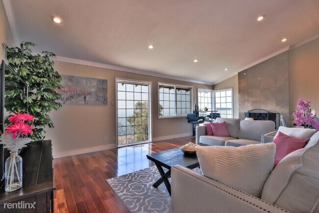 Building Photo - 3 br, 2 bath House - 761 Boulder Drive