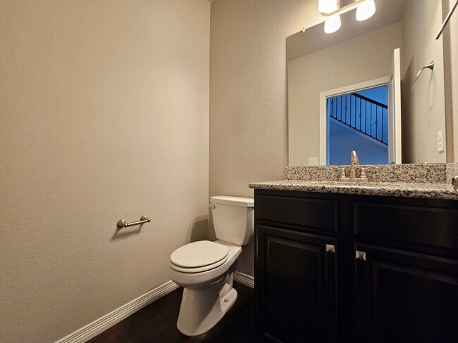 Building Photo - Fully Finished Corner-Lot Home with Mountain Views in Meridian Ranch!