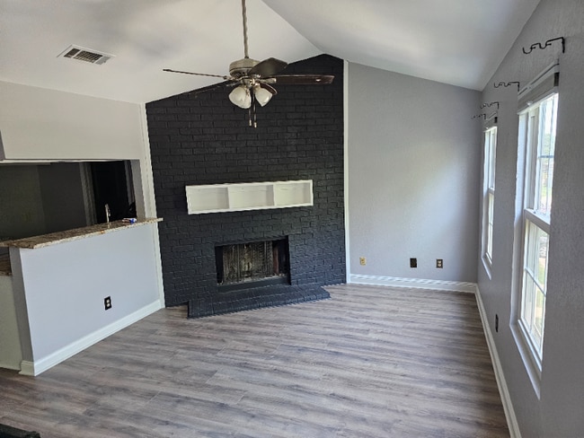 Photo - 2500 E Park Blvd (Plano, TX) Apartments