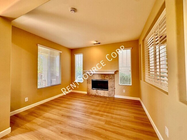 Foto del edificio - 24162 Willowbrooke Ct