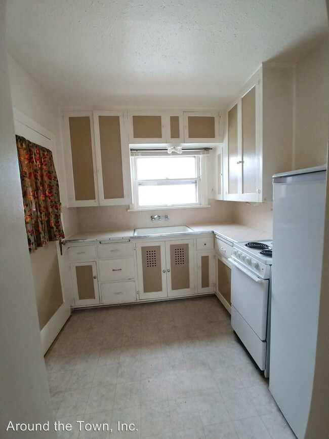 Building Photo - 814 N 7th St