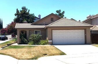 Building Photo - 26133 Wallack Pl