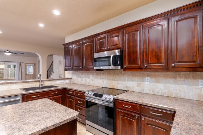 Foto del edificio - 4505 Shagbark Dr