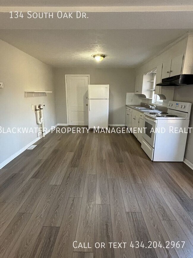 Building Photo - Convenient Madison Heights home!