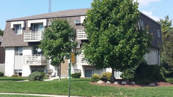 Front - 2160 Rockspring Rd