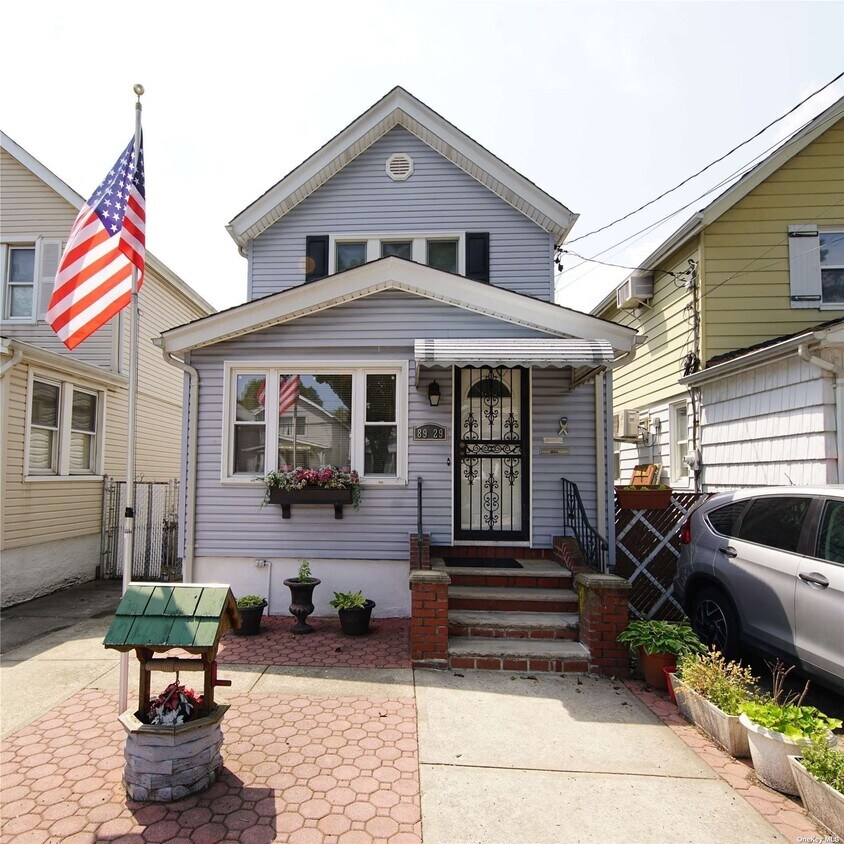 Primary Photo - 89-29 70th Ave