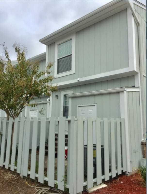 Building Photo - 6921 Porcher Dr