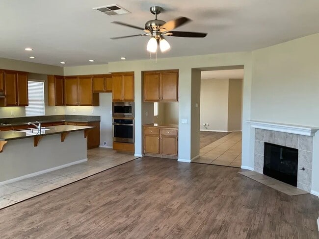 Building Photo - 34067 Pamplona Ave
