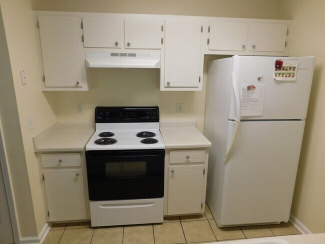 Building Photo - Duplex in Havelock