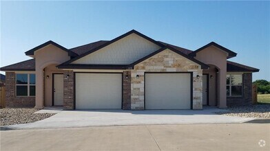 Building Photo - 109 Calvin Smith Ln.