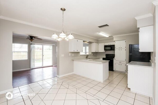 Building Photo - 3111 MERCER RD, BRADENTON, FL 34207
