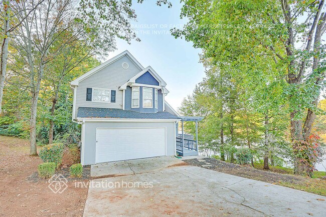 Building Photo - 695 Shore Pl