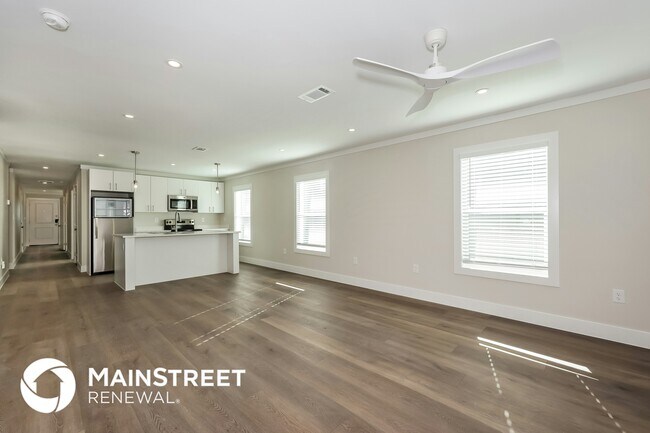 Building Photo - 2108 Belzise Terrace