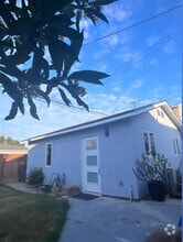 Building Photo - 5534 Cerritos Ave