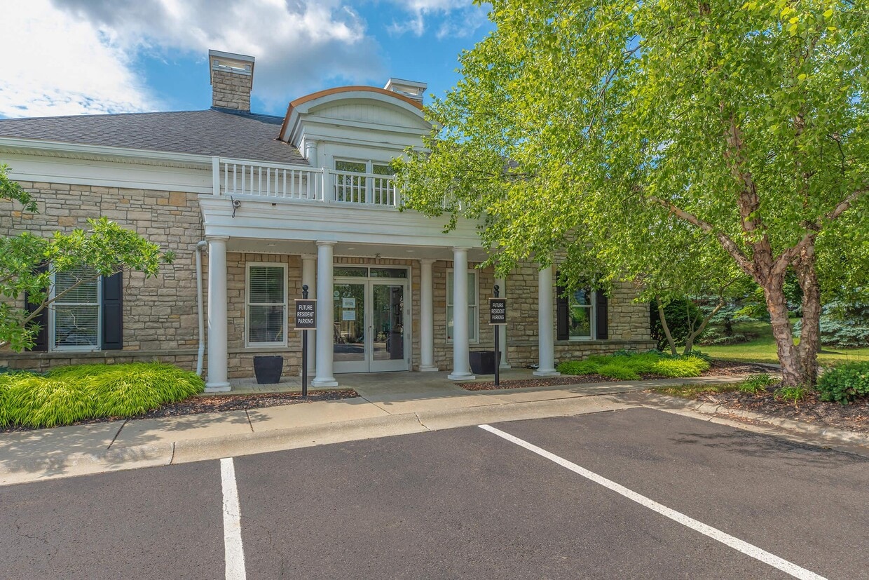 The Residence at Barrington Apartments Aurora, OH