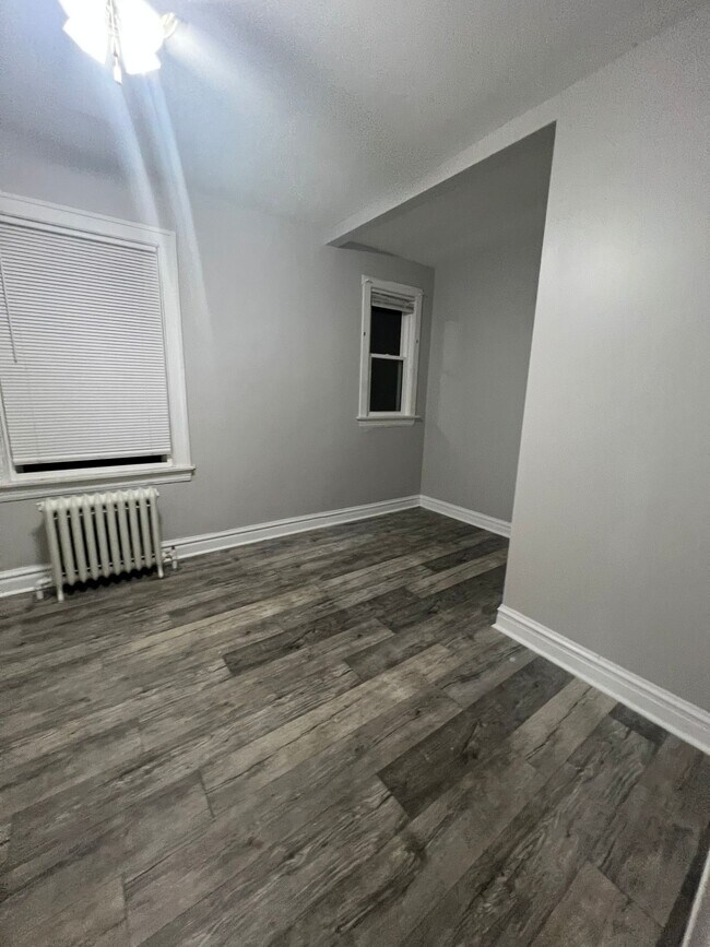 Foto del edificio - 2125 Euclid Ave