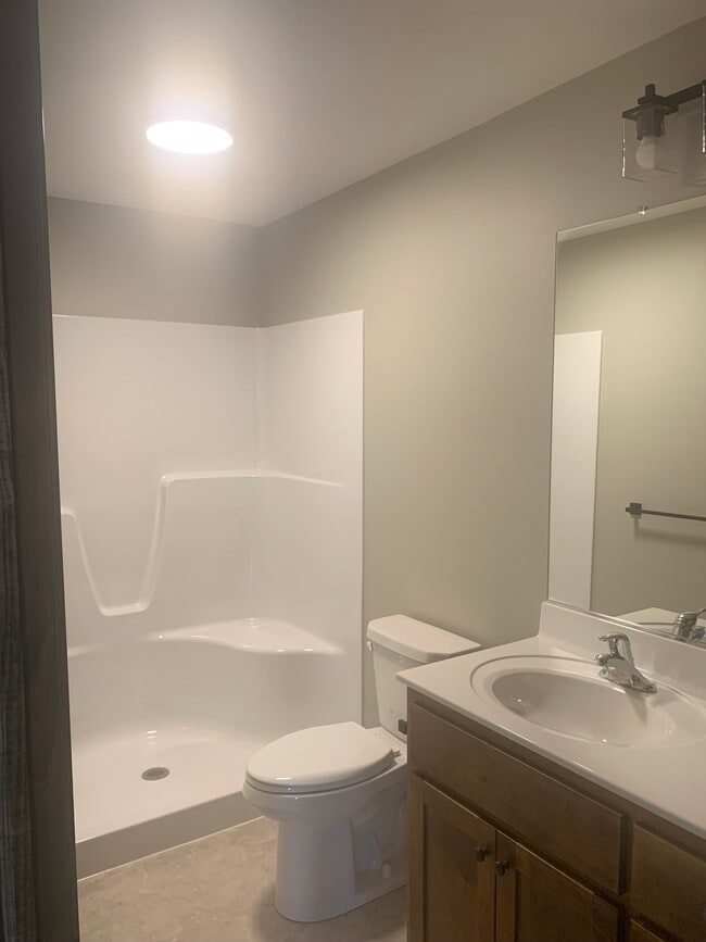 Building Photo - 656 Veronica Ct