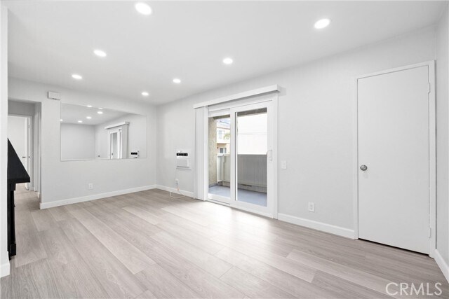 Building Photo - 114 10th St