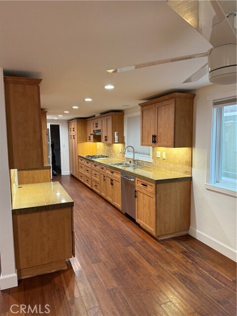 Building Photo - 4823 River Ave