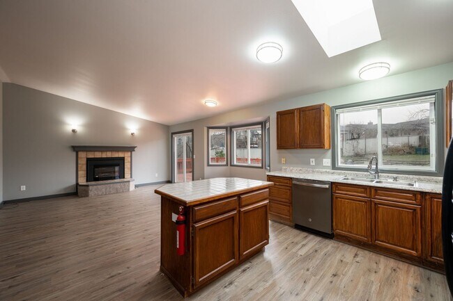 Foto del edificio - 3 Bedroom, 2 Bath Home in Ferndale