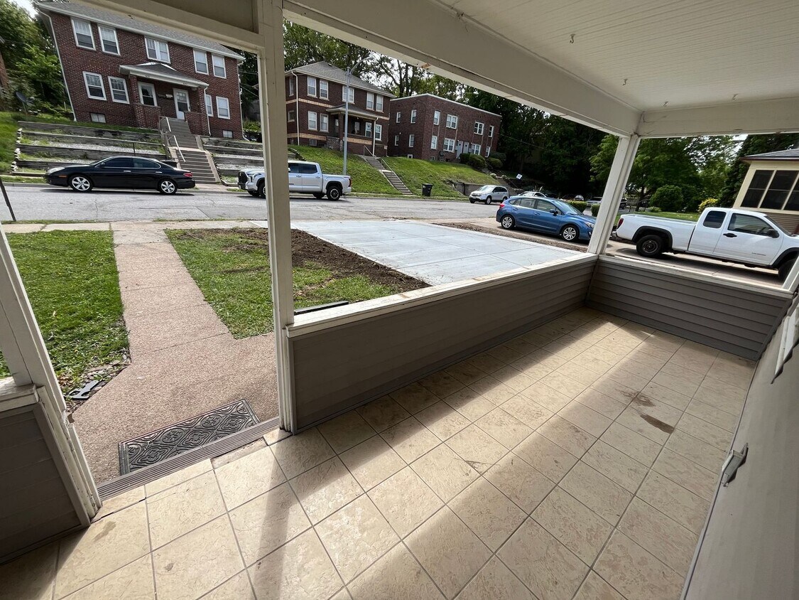 Foto del edificio - 4BR House in Midtown