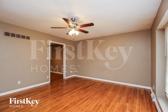 Foto del edificio - 704 Melrose St