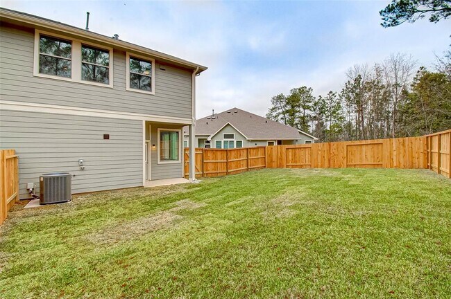 Building Photo - 332 N Spotted Fern Dr