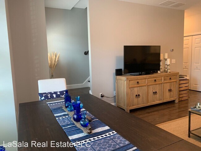 Building Photo - 2 br, 2 bath House - 35 Ringgold Street Un...