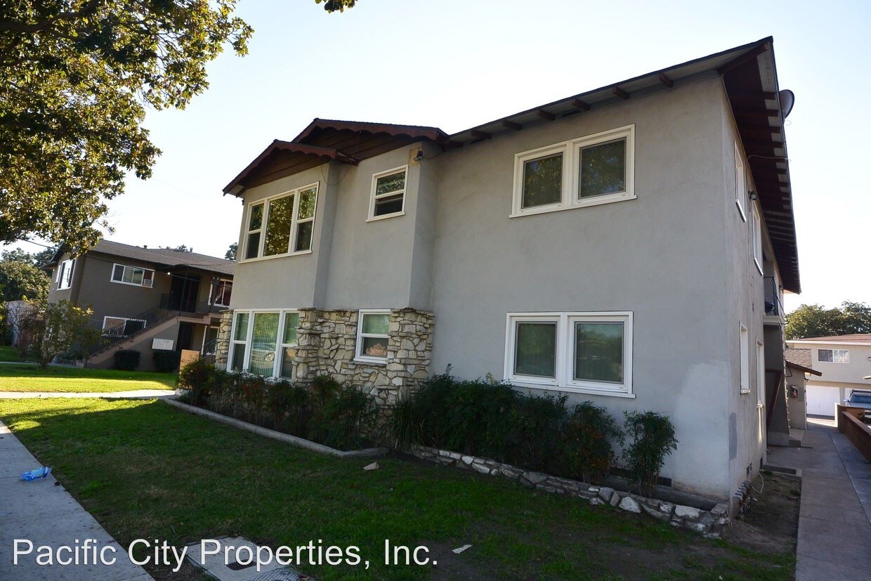 Primary Photo - 313 N East St