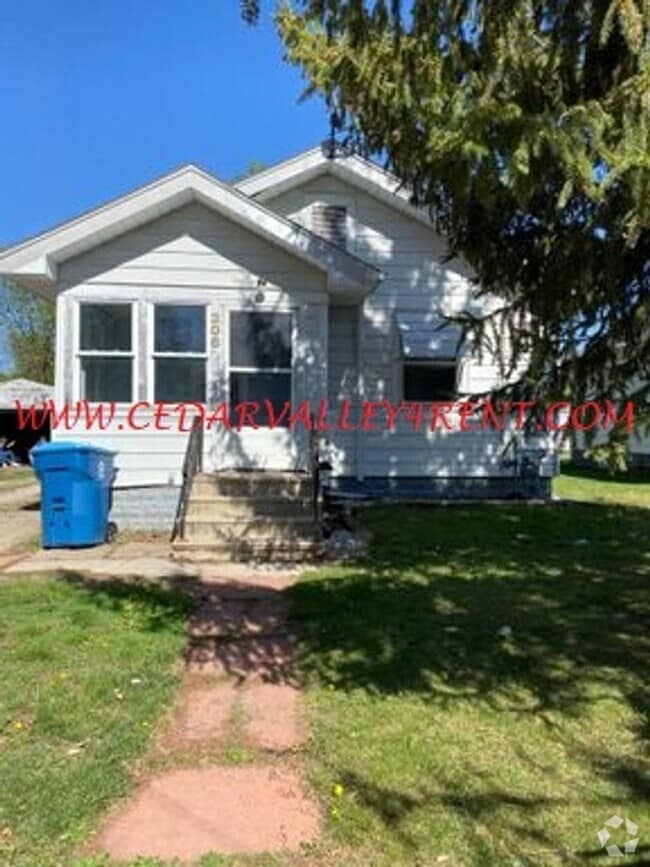 Building Photo - 306 Idaho St