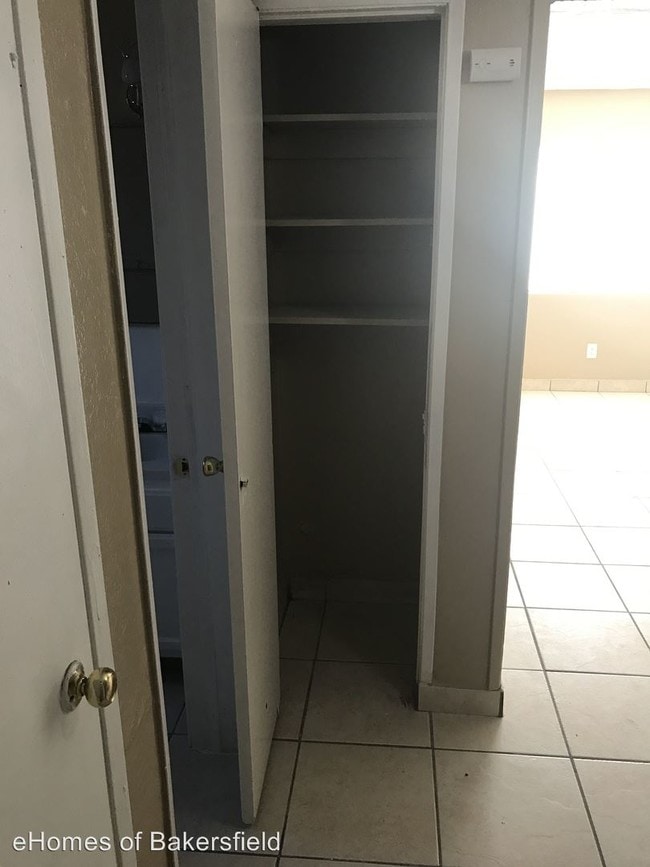 1107 King St Bakersfield Ca 93305 Condo For Rent In