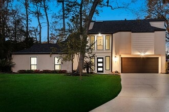 Building Photo - 15 Crinkleroot Ct