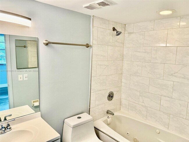 Foto del edificio - 3927 NW 94th Way