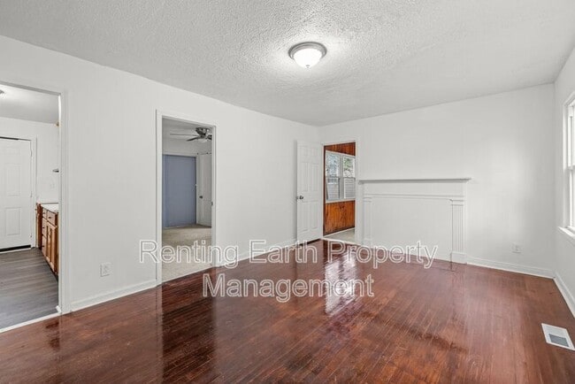 Foto del edificio - 5025 43rd Pl N