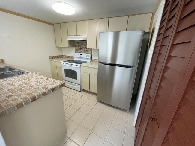 Foto del edificio - 370 NW 85th Ct