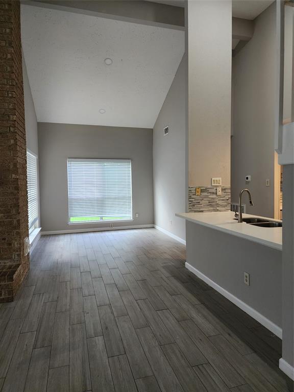 Building Photo - 12339 Meadow Briar Dr