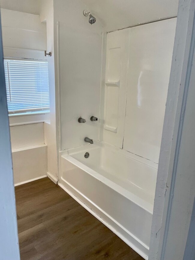 Foto del edificio - 2 bed 2 bath Single family Home
