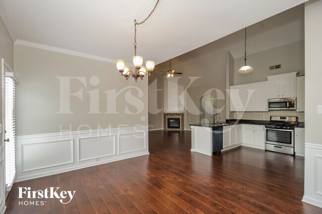 Foto del edificio - 30 Horseshoe Ln