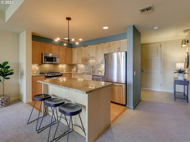 Foto del edificio - 1620 NE Broadway St